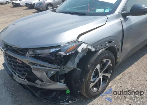 2024 Chevrolet Trax Fwd 1Rs z USA, uszkodzony, nr VIN KL77LGE25RC246155